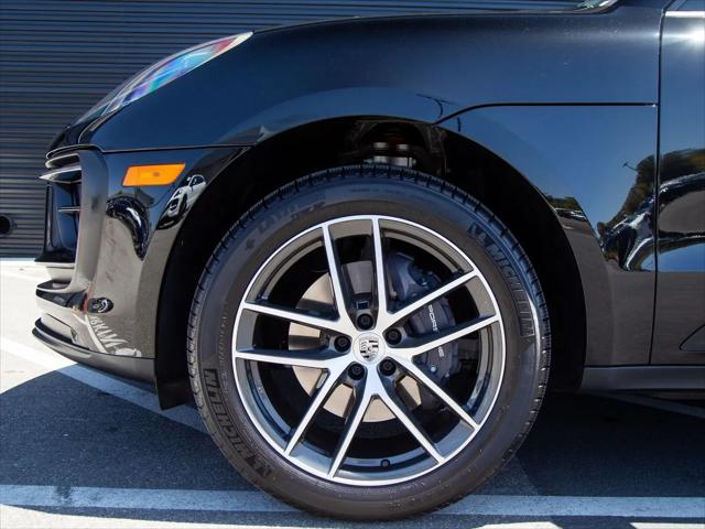 2025 Porsche Macan Macan