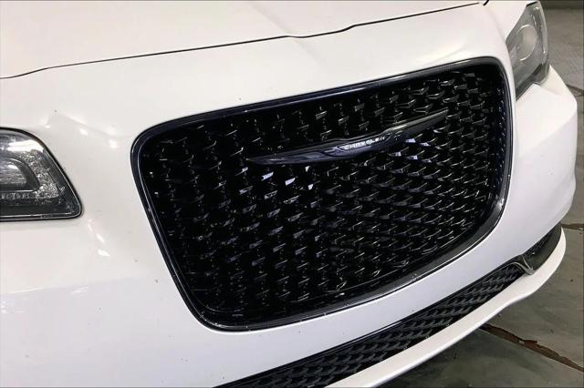 2023 Chrysler 300 Touring