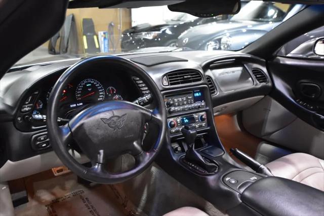 2004 Chevrolet Corvette Base