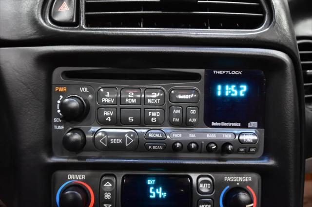 2004 Chevrolet Corvette Base