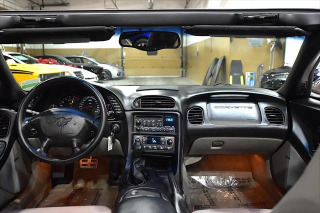 2004 Chevrolet Corvette Base