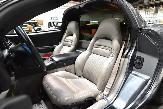 2004 Chevrolet Corvette Base