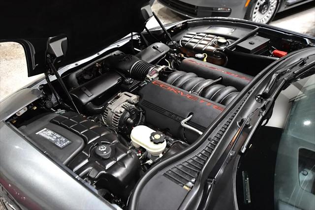 2004 Chevrolet Corvette Base