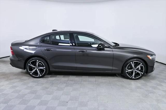 2025 Volvo S60 B5 Core