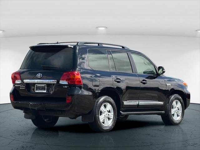 2013 Toyota Land Cruiser V8
