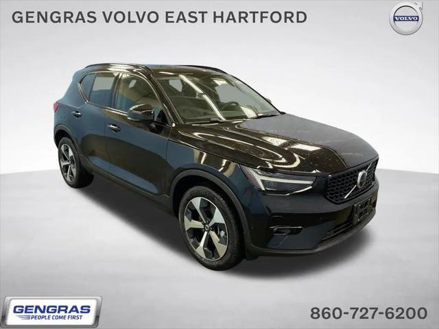 2026 Volvo XC40 Plus, B5 AWD Gas (mild hybrid), Dark for sale in East Hartford, CT