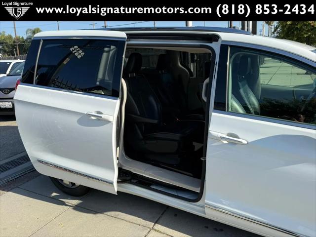 2018 Chrysler Pacifica Hybrid Limited