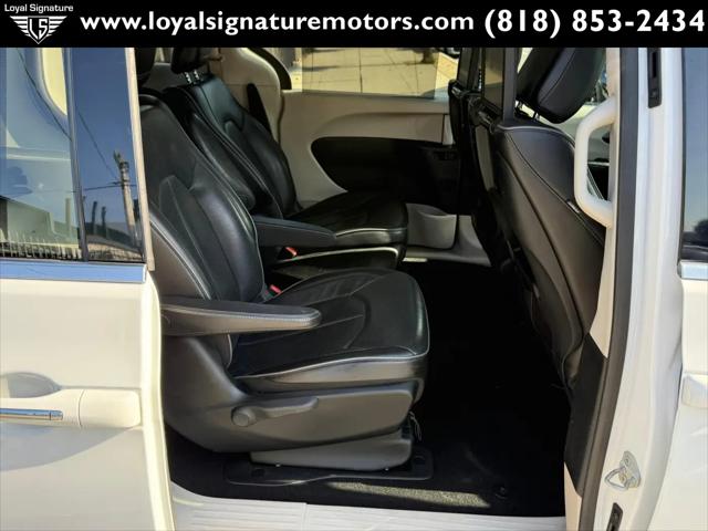 2018 Chrysler Pacifica Hybrid Limited