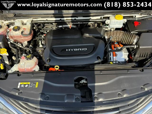 2018 Chrysler Pacifica Hybrid Limited