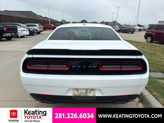 2016 Dodge Challenger SXT