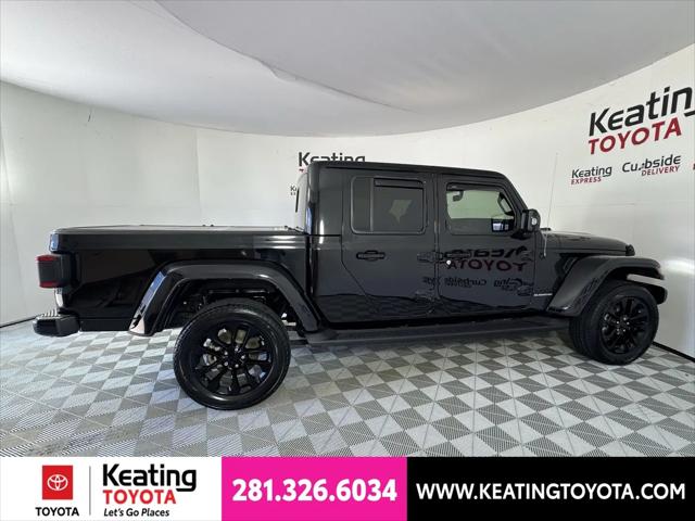 2022 Jeep Gladiator Sport