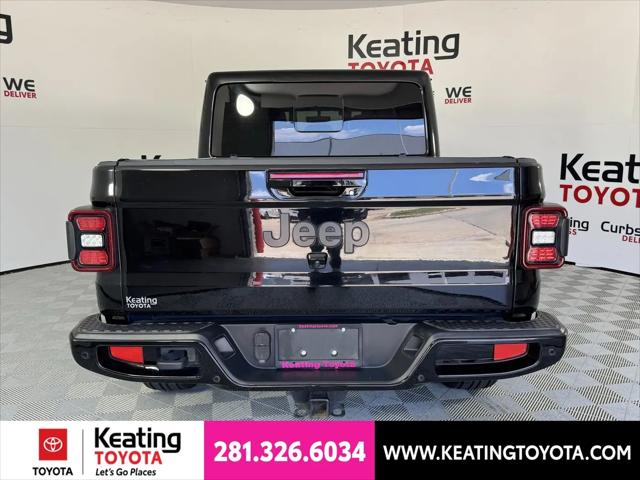 2022 Jeep Gladiator Sport