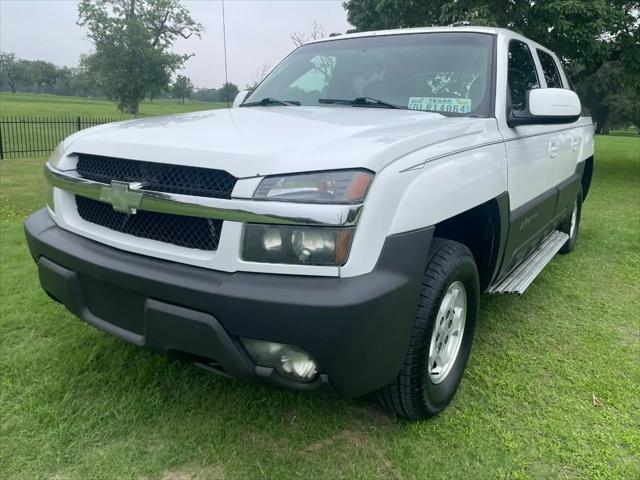 2003 Chevrolet Avalanche Base