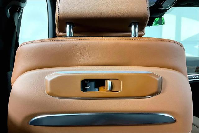 2027 BMW X7 M60i