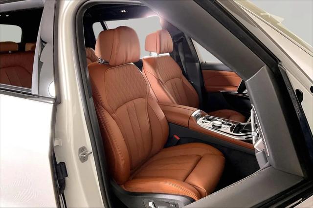 2027 BMW X7 M60i