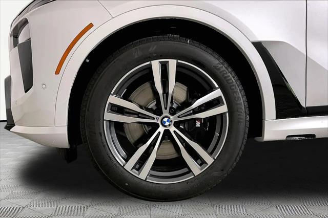 2027 BMW X7 M60i