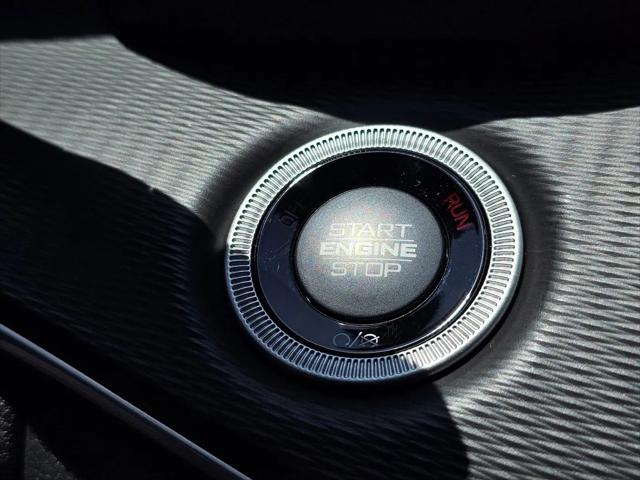 2026 Jeep Grand Cherokee Laredo 4x2