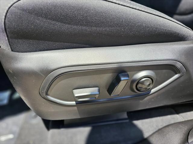 2026 Jeep Grand Cherokee Laredo 4x2