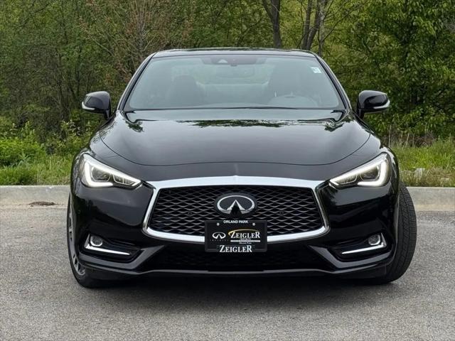2022 INFINITI Q60 LUXE AWD