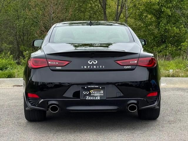 2022 INFINITI Q60 LUXE AWD