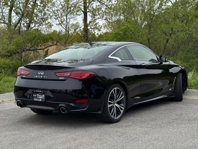 2022 INFINITI Q60 LUXE AWD