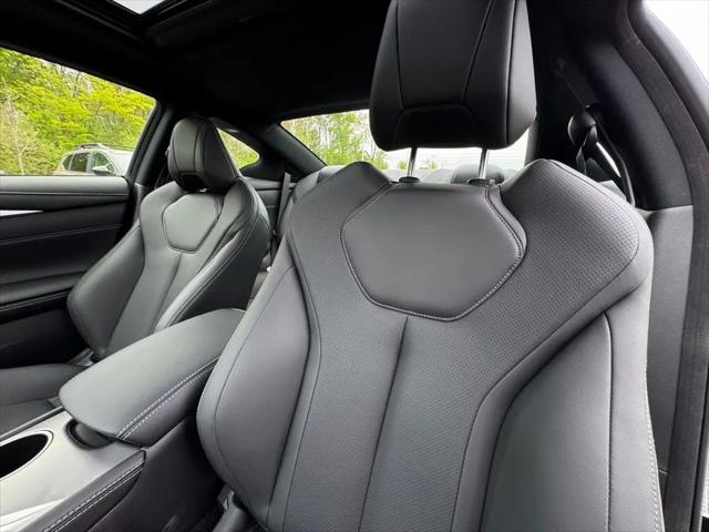 2022 INFINITI Q60 LUXE AWD