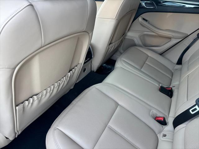 2026 Porsche Macan Unknown