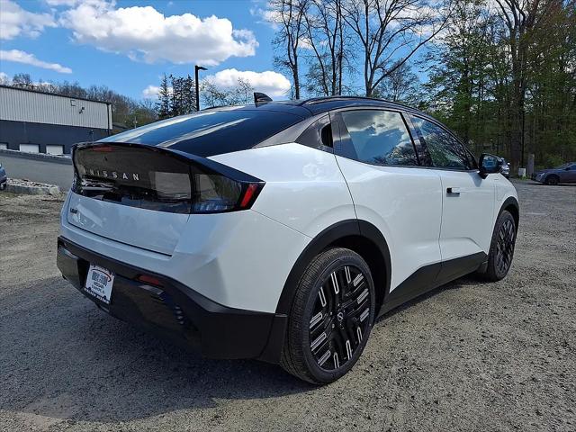 2026 Nissan LEAF PLATINUM+
