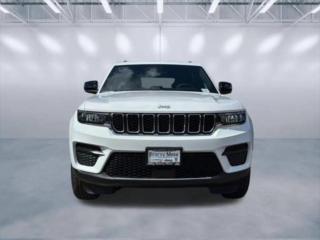 2026 Jeep Grand Cherokee Altitude 4x2