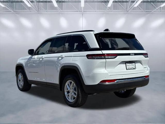 2026 Jeep Grand Cherokee Altitude 4x2