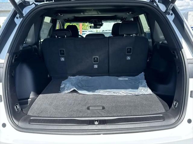 2026 Jeep Grand Cherokee Altitude 4x2
