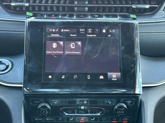 2026 Jeep Grand Cherokee Altitude 4x2