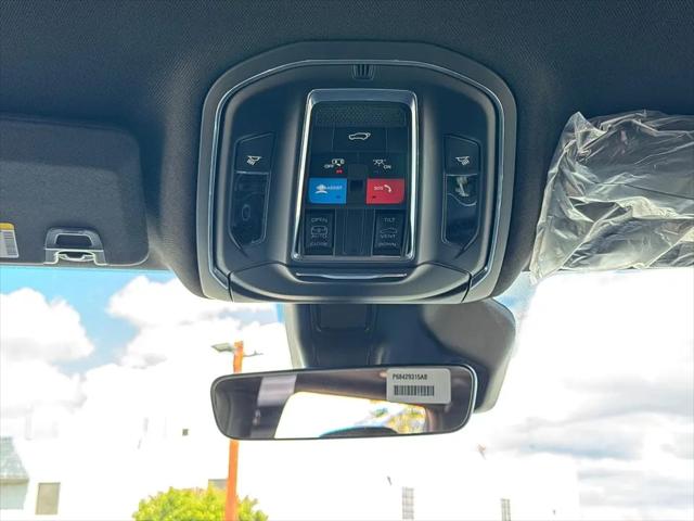 2026 Jeep Grand Cherokee Altitude 4x2