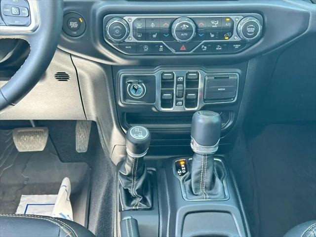 2023 Jeep Gladiator Sport