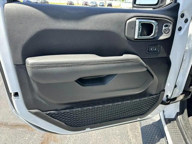 2023 Jeep Gladiator Sport