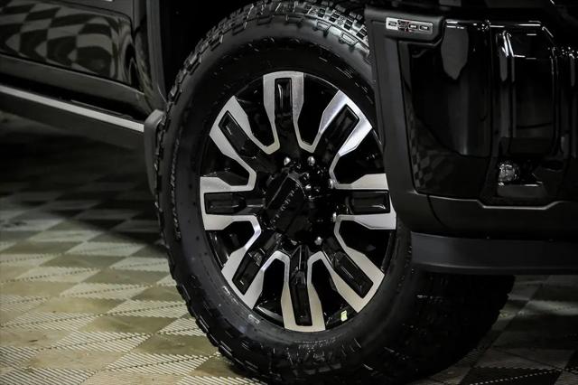 2026 GMC Sierra 2500HD Crew Cab, Standard Bed, Denali Ultimate, 4WD