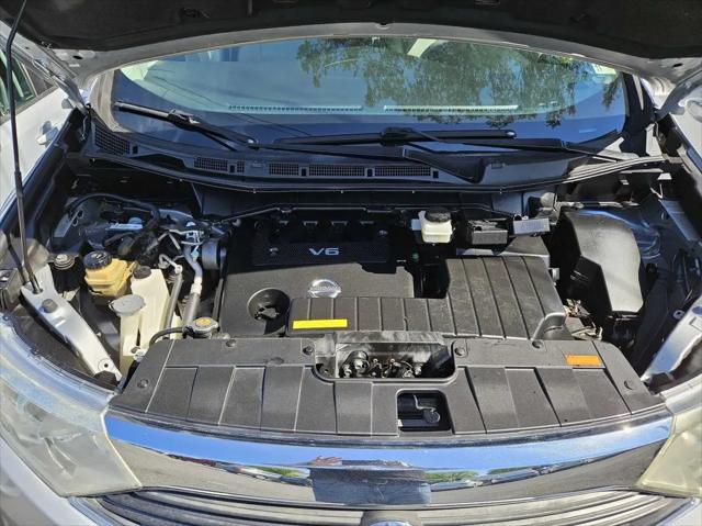 2012 Nissan Quest LE