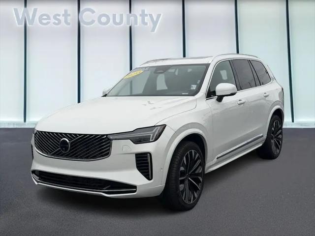 2025 Volvo XC90 B6 Plus 7-Seater
