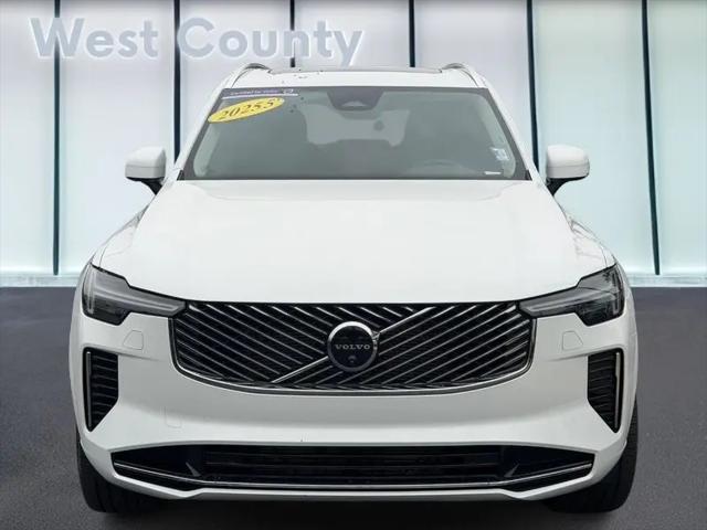 2025 Volvo XC90 B6 Plus 7-Seater