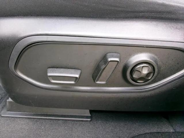 2023 Jeep Grand Cherokee L Laredo 4x4