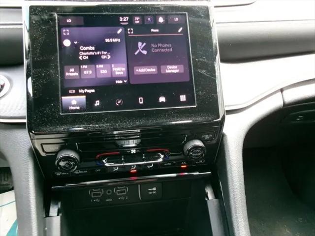 2023 Jeep Grand Cherokee L Laredo 4x4