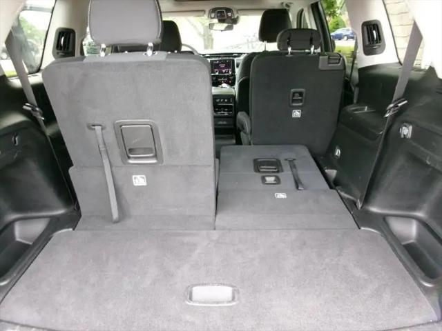 2023 Jeep Grand Cherokee L Laredo 4x4