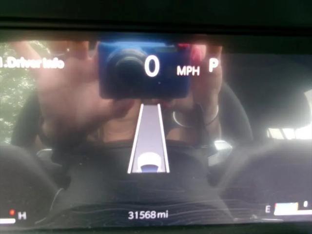 2023 Jeep Grand Cherokee L Laredo 4x4