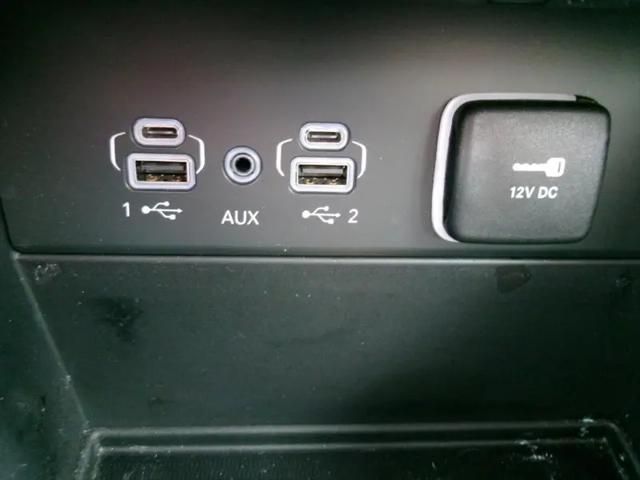 2023 Jeep Grand Cherokee L Laredo 4x4