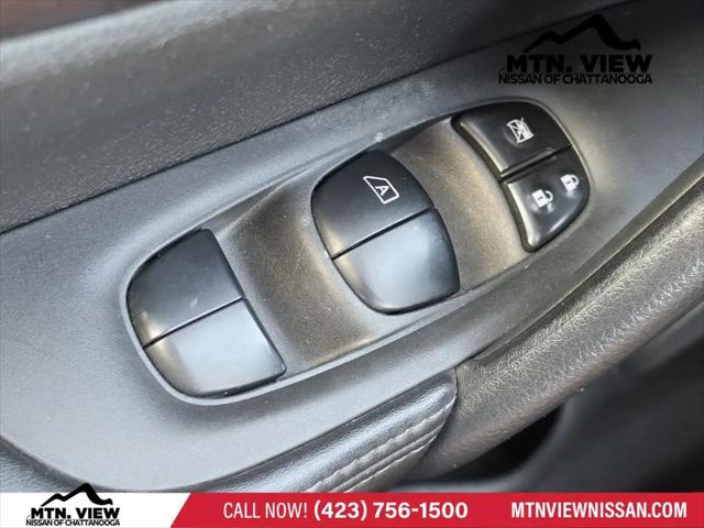 2021 Nissan Rogue Sport S FWD Xtronic CVT