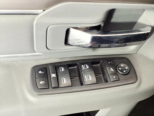 2019 Ram 1500 Classic Lone Star Crew Cab 4x2 5'7" Box