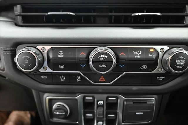 2024 Jeep Gladiator Sport
