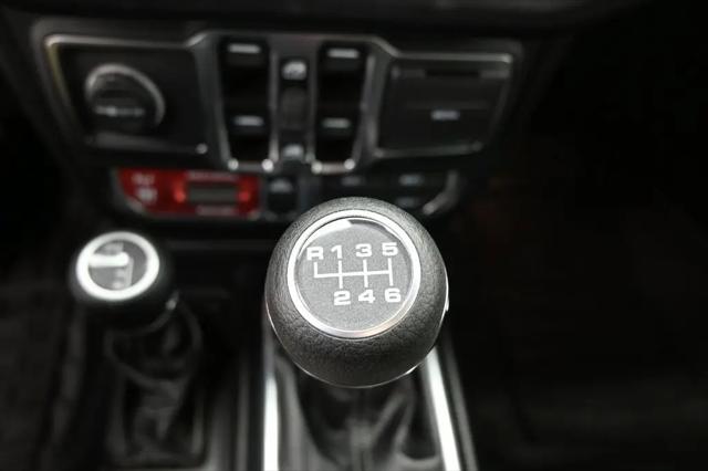 2024 Jeep Gladiator Sport
