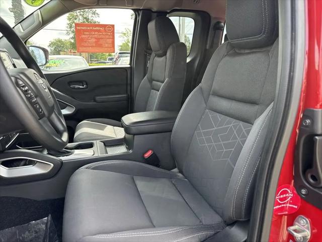 2025 Nissan Frontier King Cab SV 4x2