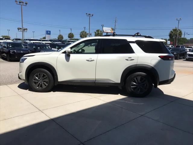 2024 Nissan Pathfinder SV FWD